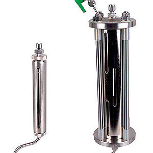 Buretas para adição de líquidos em reatores pressurizados Buretas para adição de líquidos em reatores pressurizados