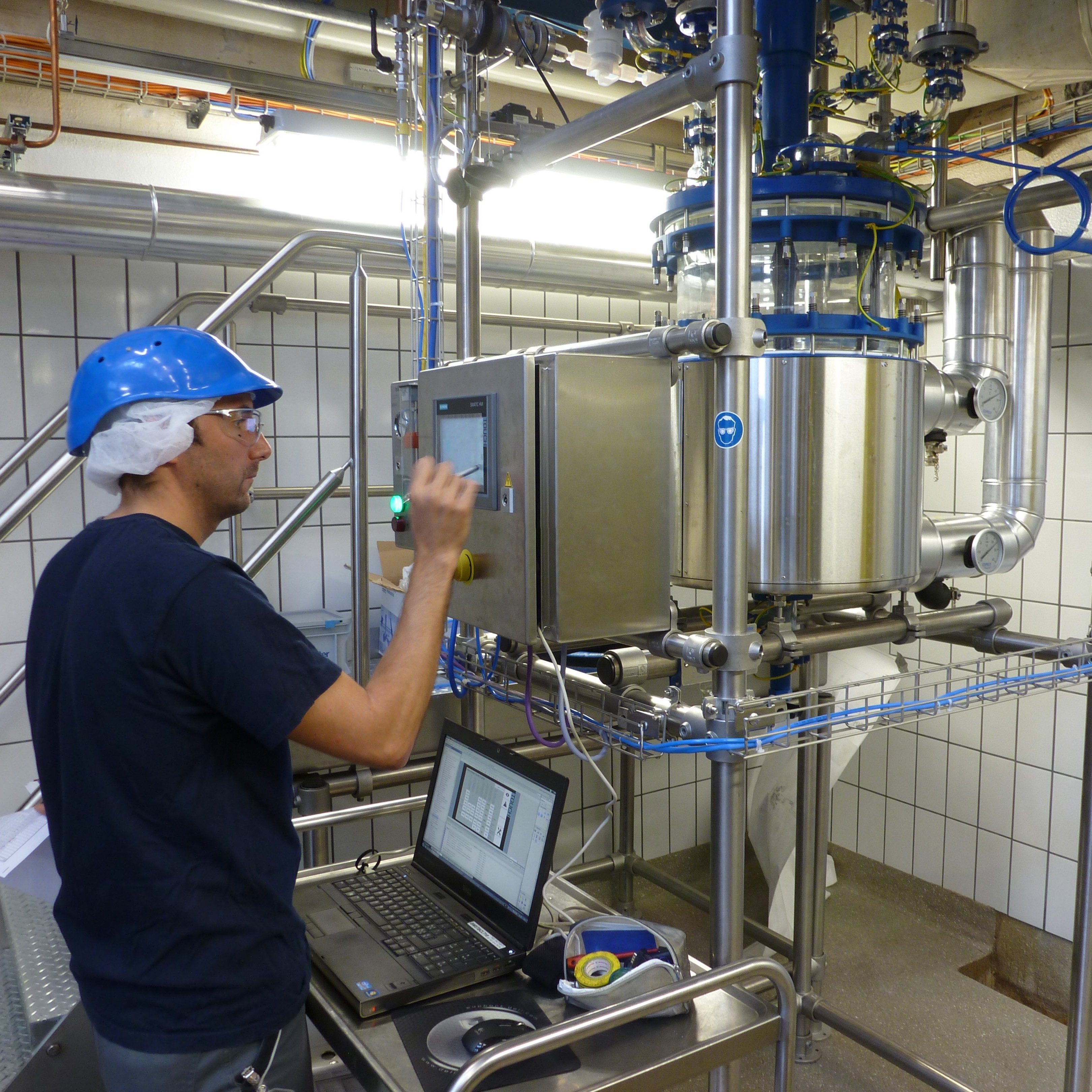 Projeto e instalação de sistemas de controle PLC em áreas classificadas como zona EX