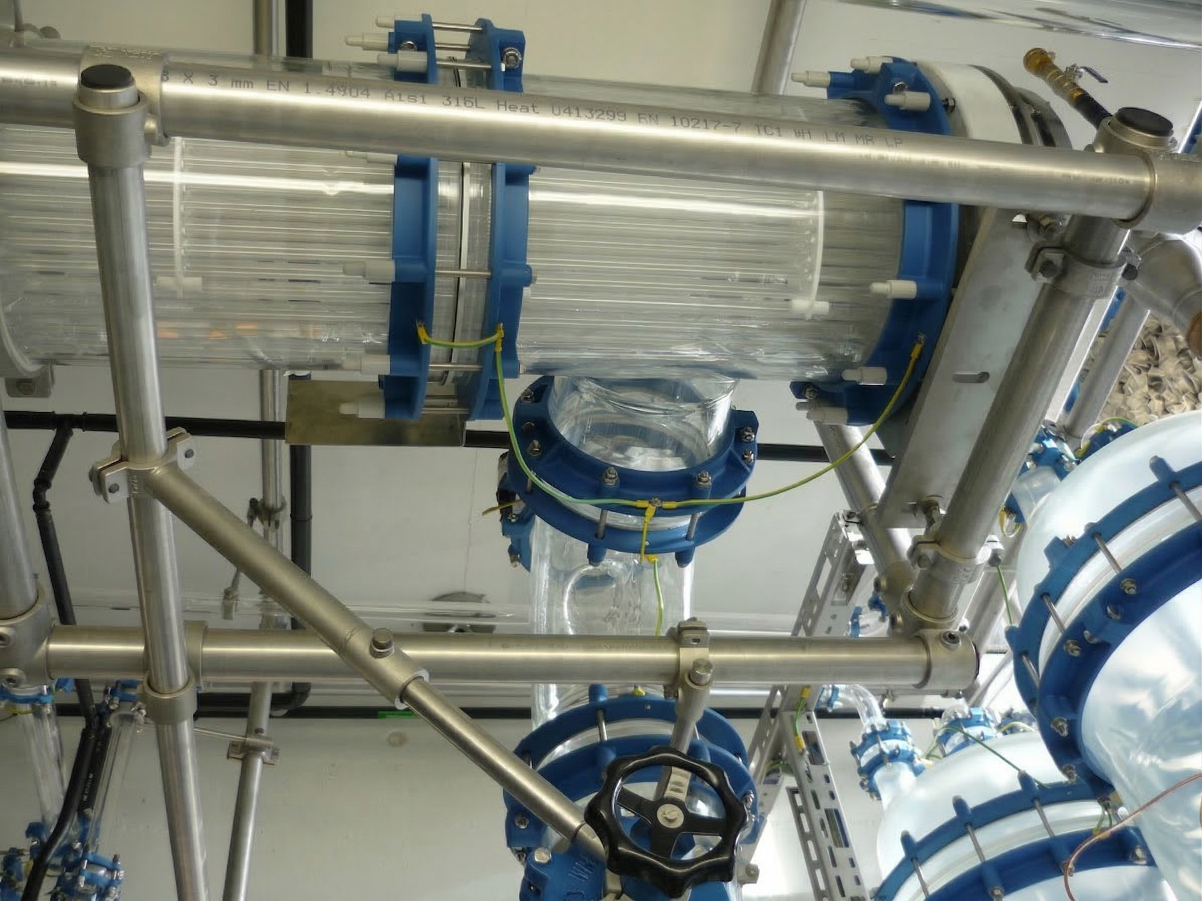 Permutadores de calor de casco e tubos (vidro/vidro)